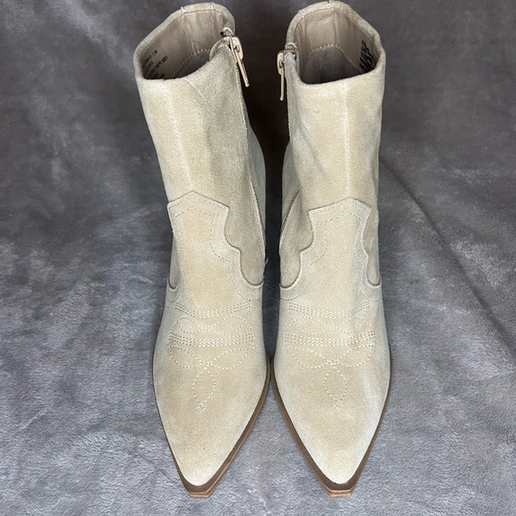 Steve Madden Shoes - SOLD